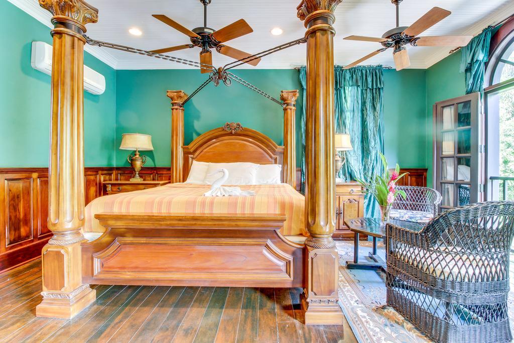 Family Suite @ Mahogany Hall 圣伊格纳西奥 外观 照片